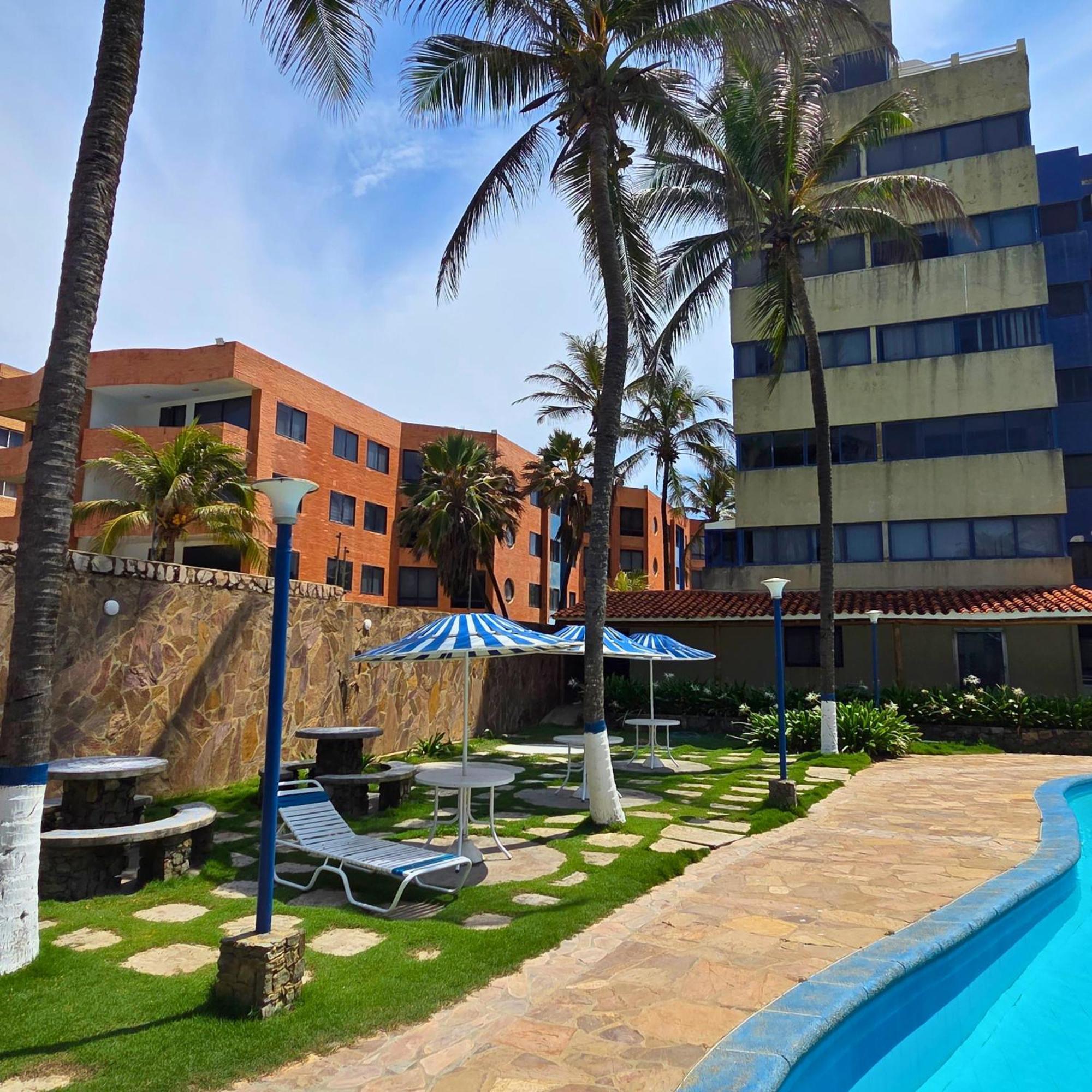 Tucacas, Frente Al Mar, Piscina Y Playa Privada Lägenhet Exteriör bild